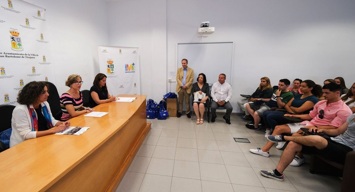  Bienvenida a los jóvenes del CAMP Rotary