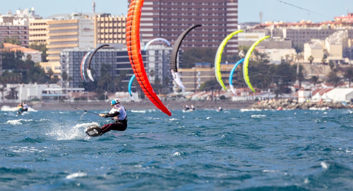 Theo de Ramecourt - Líder categoría masculina - Campeonato Europeo de KiteFoil