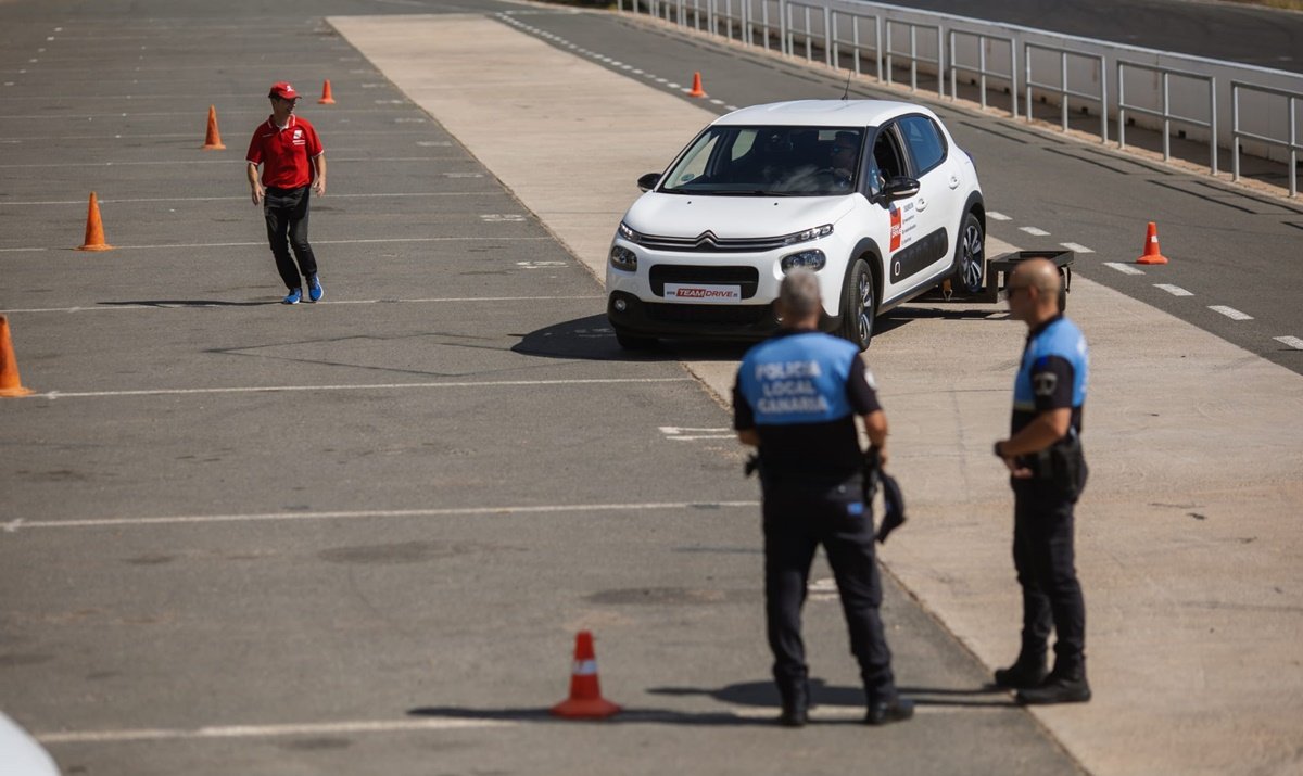 El Ayuntamiento perfecciona la conducción evasiva de su Policía Local