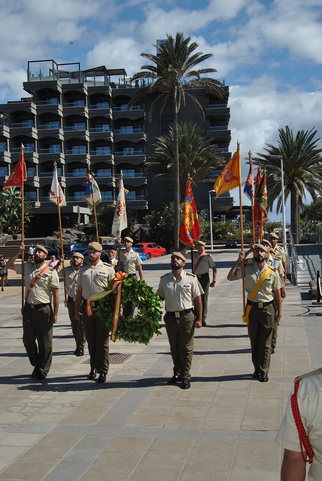 Homenaje a los doce paracaidistas fallecidos en acto de servicio en Canarias