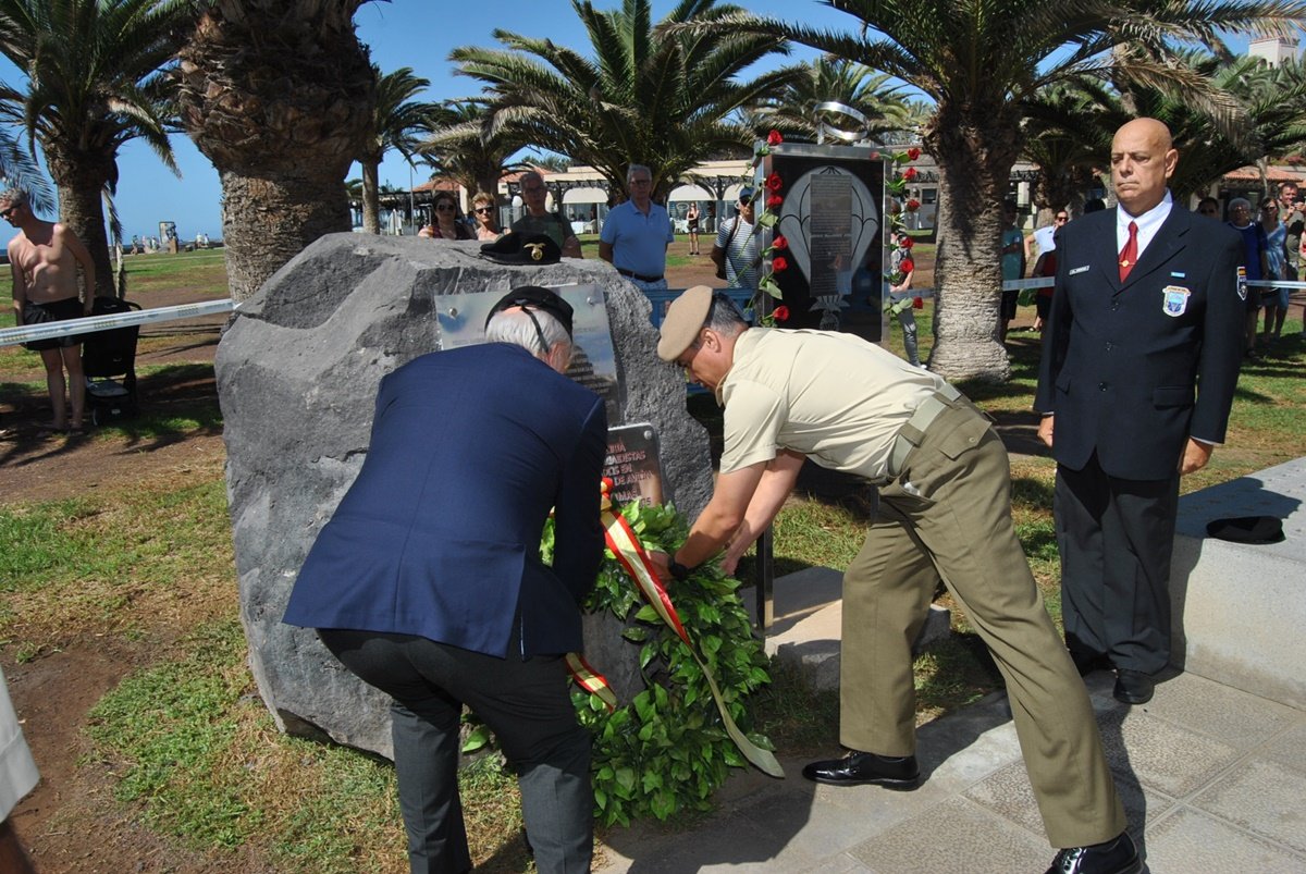 Homenaje a los doce paracaidistas fallecidos en acto de servicio en Canarias