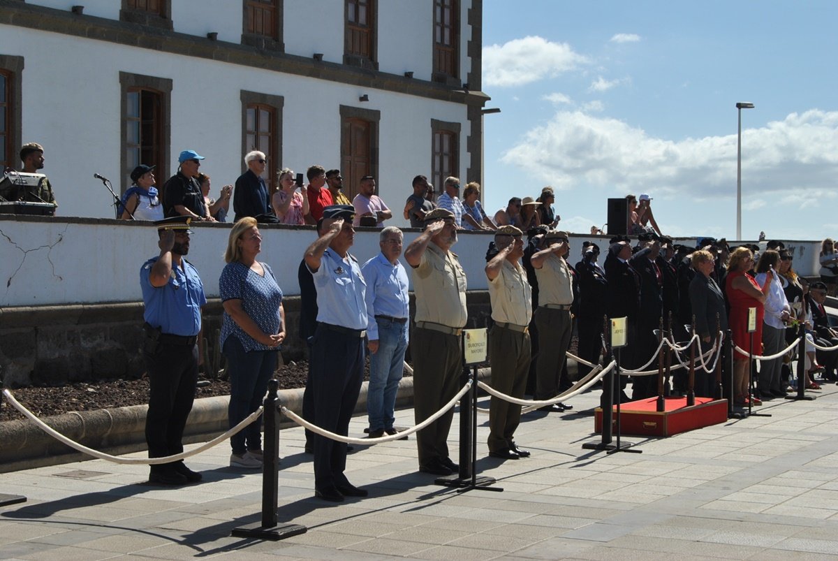 Homenaje a los doce paracaidistas fallecidos en acto de servicio en Canarias