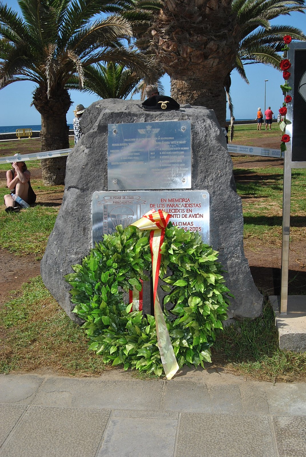 Homenaje a los doce paracaidistas fallecidos en acto de servicio en Canarias