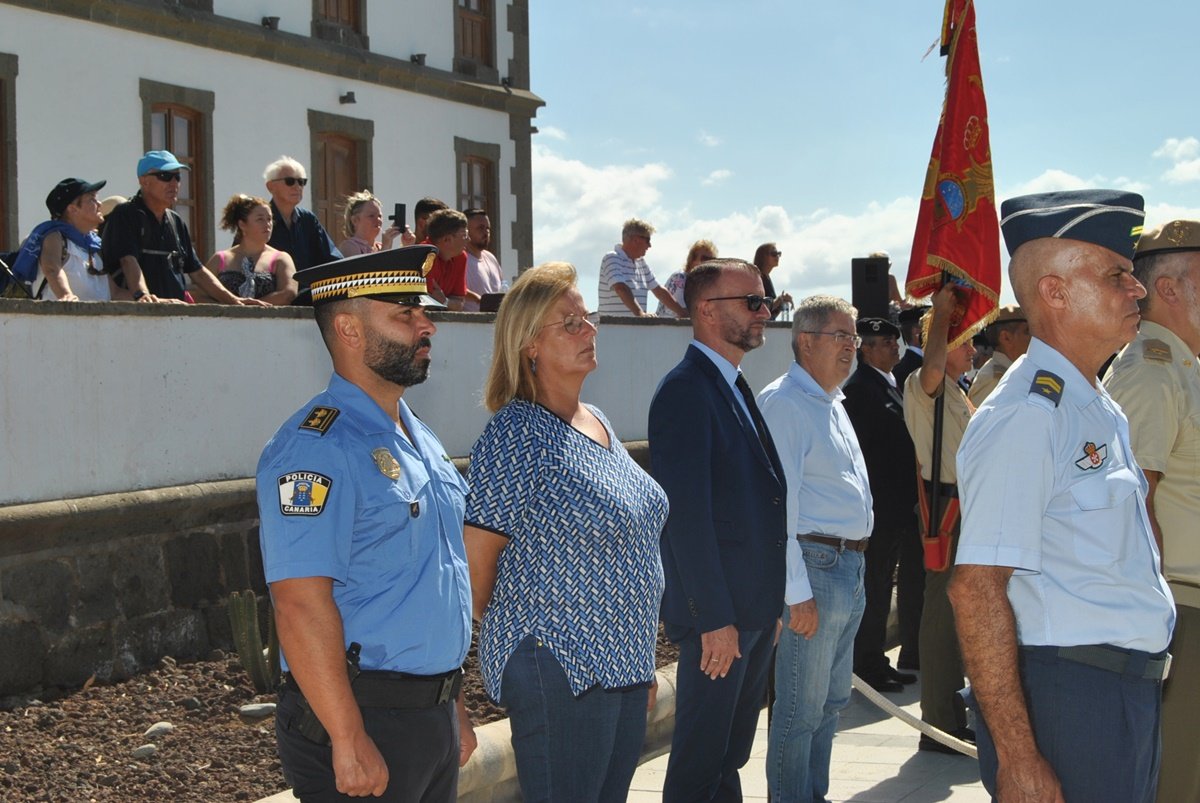 Homenaje a los doce paracaidistas fallecidos en acto de servicio en Canarias
