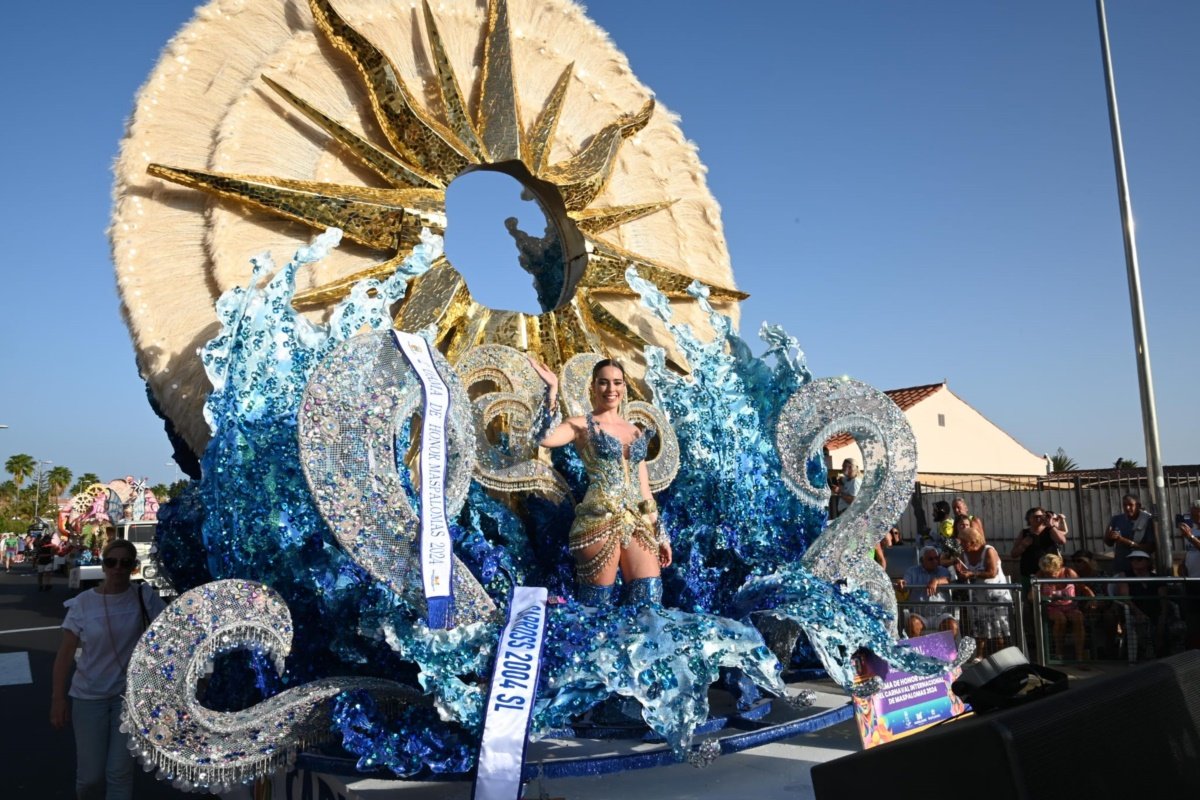 Más 350.000 personas disfrutaron de Gran Cabalgata del Carnaval Internacional de Maspalomas 2024