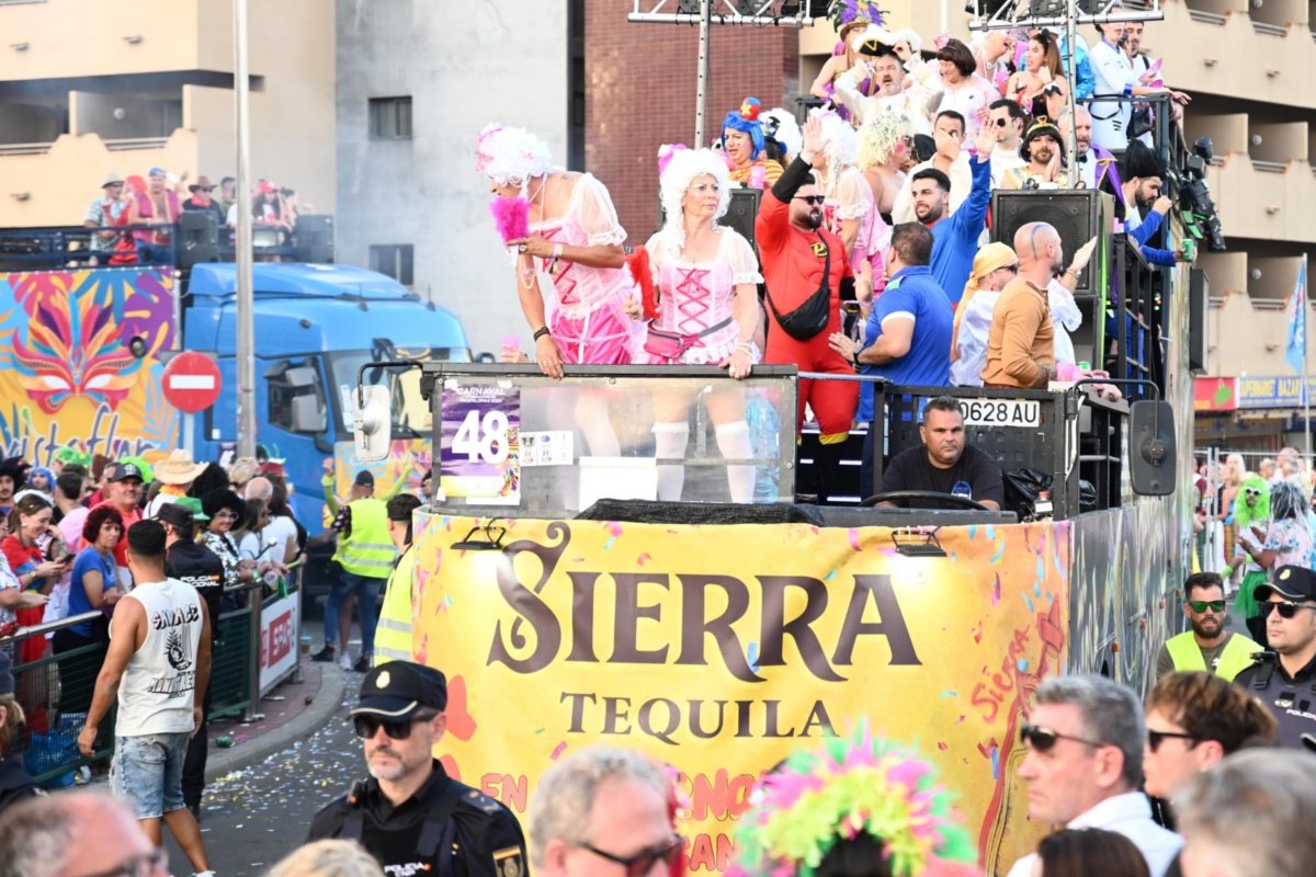 Más 350.000 personas disfrutaron de Gran Cabalgata del Carnaval Internacional de Maspalomas 2024