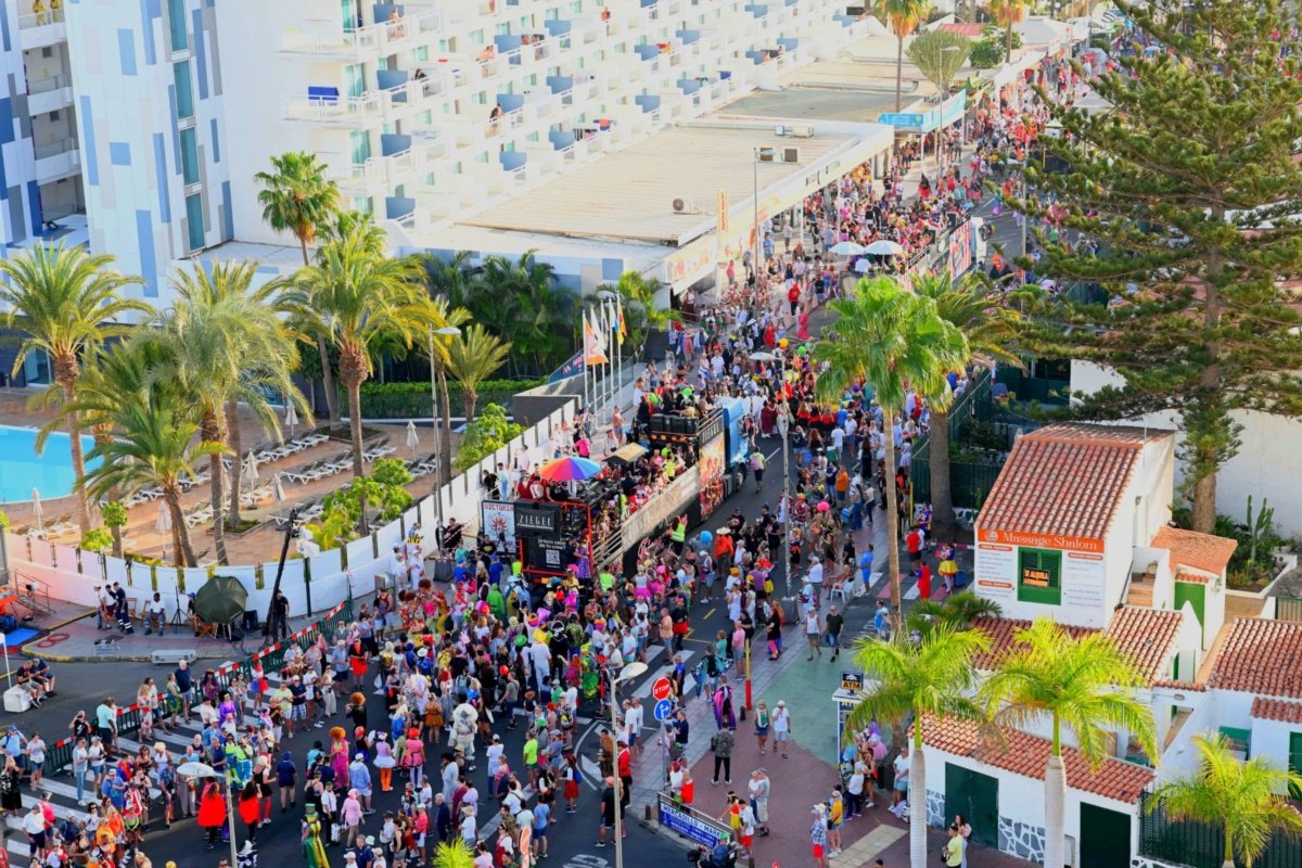 Más 350.000 personas disfrutaron de Gran Cabalgata del Carnaval Internacional de Maspalomas 2024