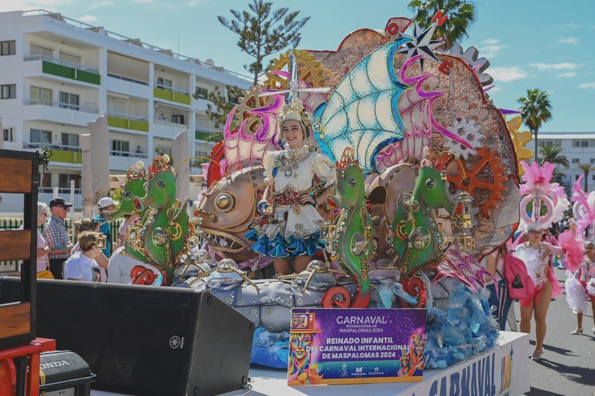 Más de 17.000 personas disfrutaron de vuelta a las calles de la Cabalgata Infantil del Carnaval de Maspalomas