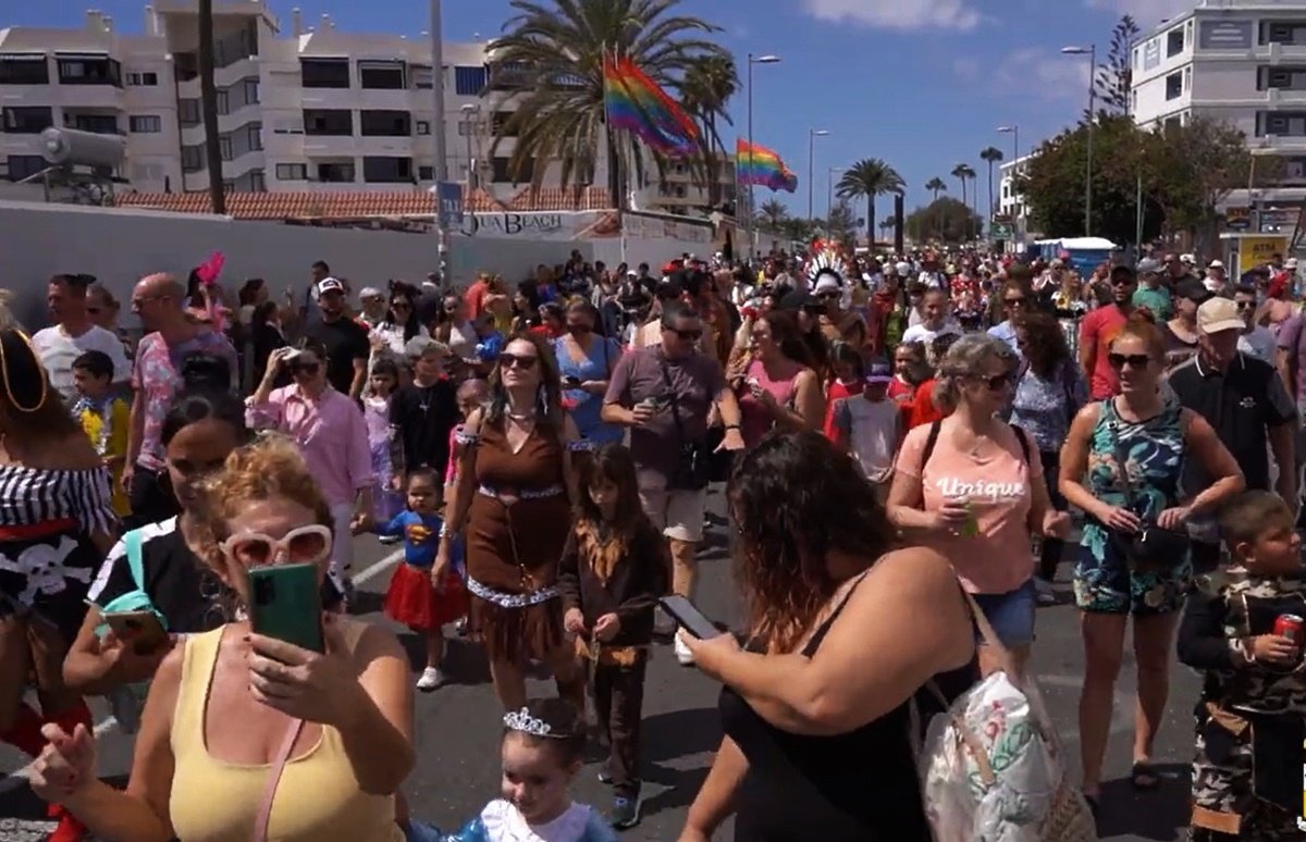 Más de 17.000 personas disfrutaron de vuelta a las calles de la Cabalgata Infantil del Carnaval de Maspalomas