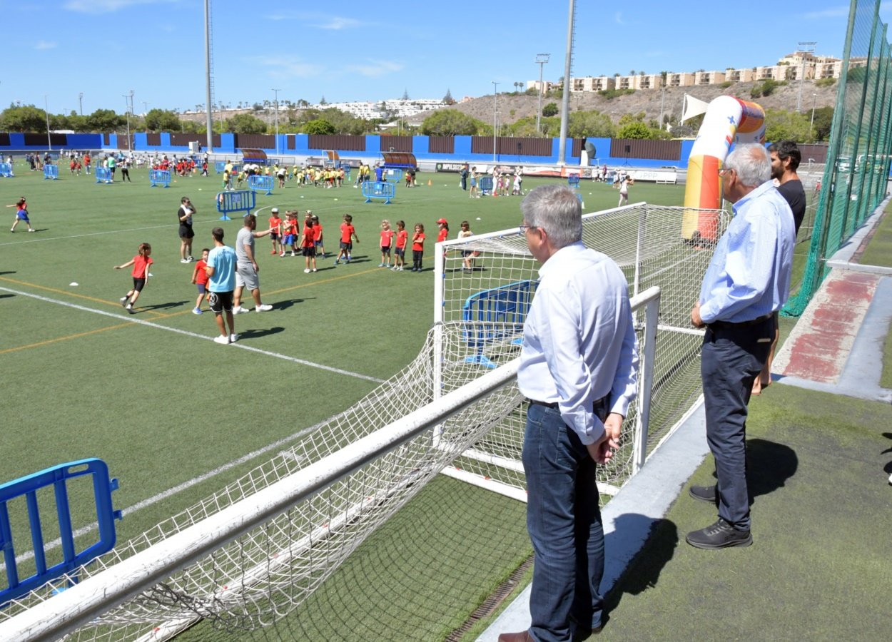 El Ayuntamiento organiza la IIMiniolimpiada Escolar de Juegos Recreativos en Maspalomas