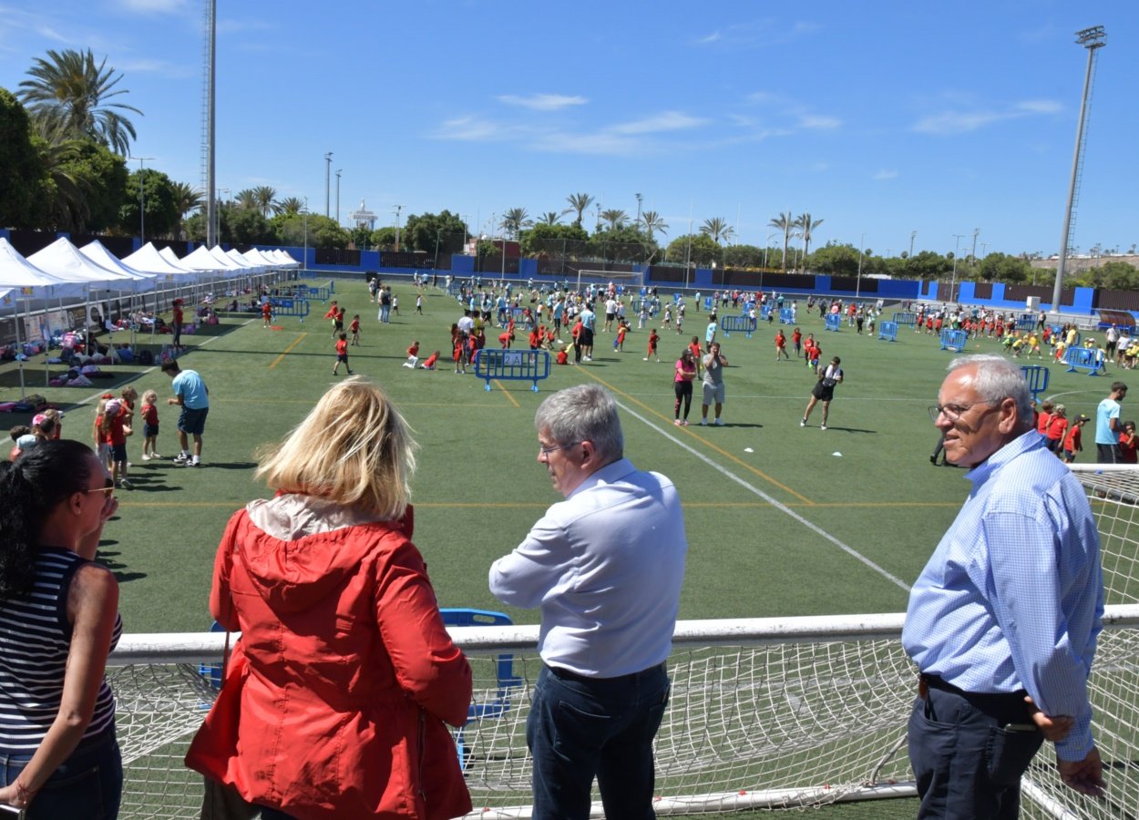 El Ayuntamiento organiza la IIMiniolimpiada Escolar de Juegos Recreativos en Maspalomas