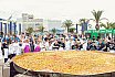 350 kilos de arroz y 750 litros de caldo, la base de la Gran Paella de El Tablero servida para 5.000 personas