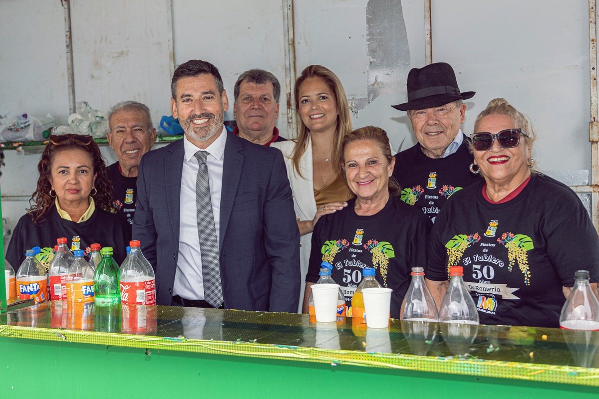 350 kilos de arroz y 750 litros de caldo, la base de la Gran Paella de El Tablero servida para 5.000 personas
