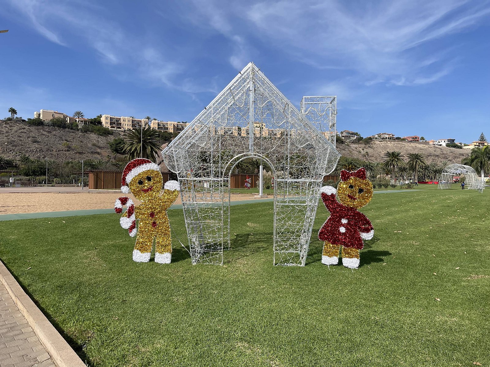 El Parque Urbano del Sur se ilumina  con el espíritu familiar de la Navidad