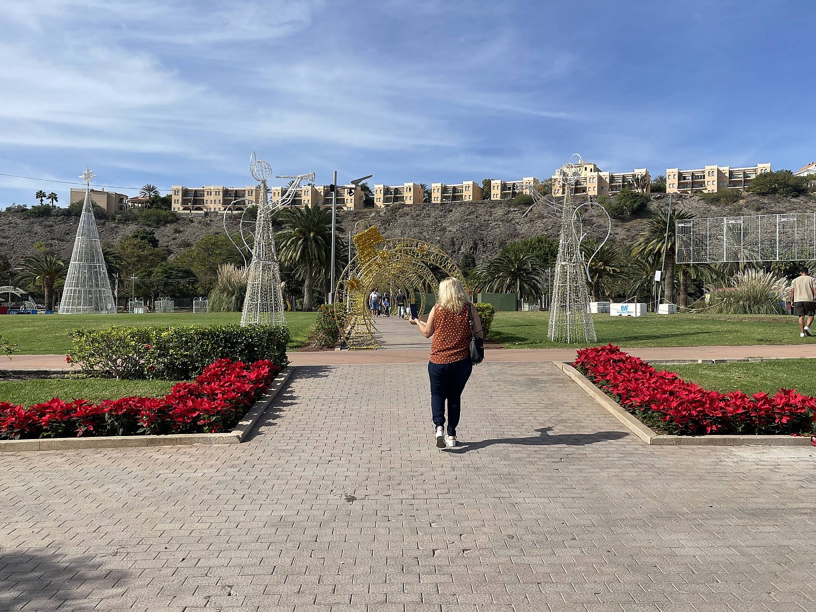 El Parque Urbano del Sur se ilumina  con el espíritu familiar de la Navidad