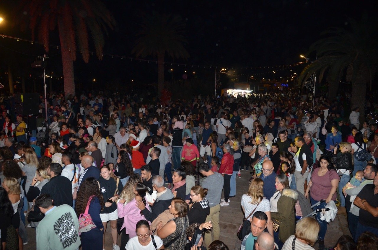 El Parque Urbano del Sur se ilumina  con el espíritu familiar de la Navidad