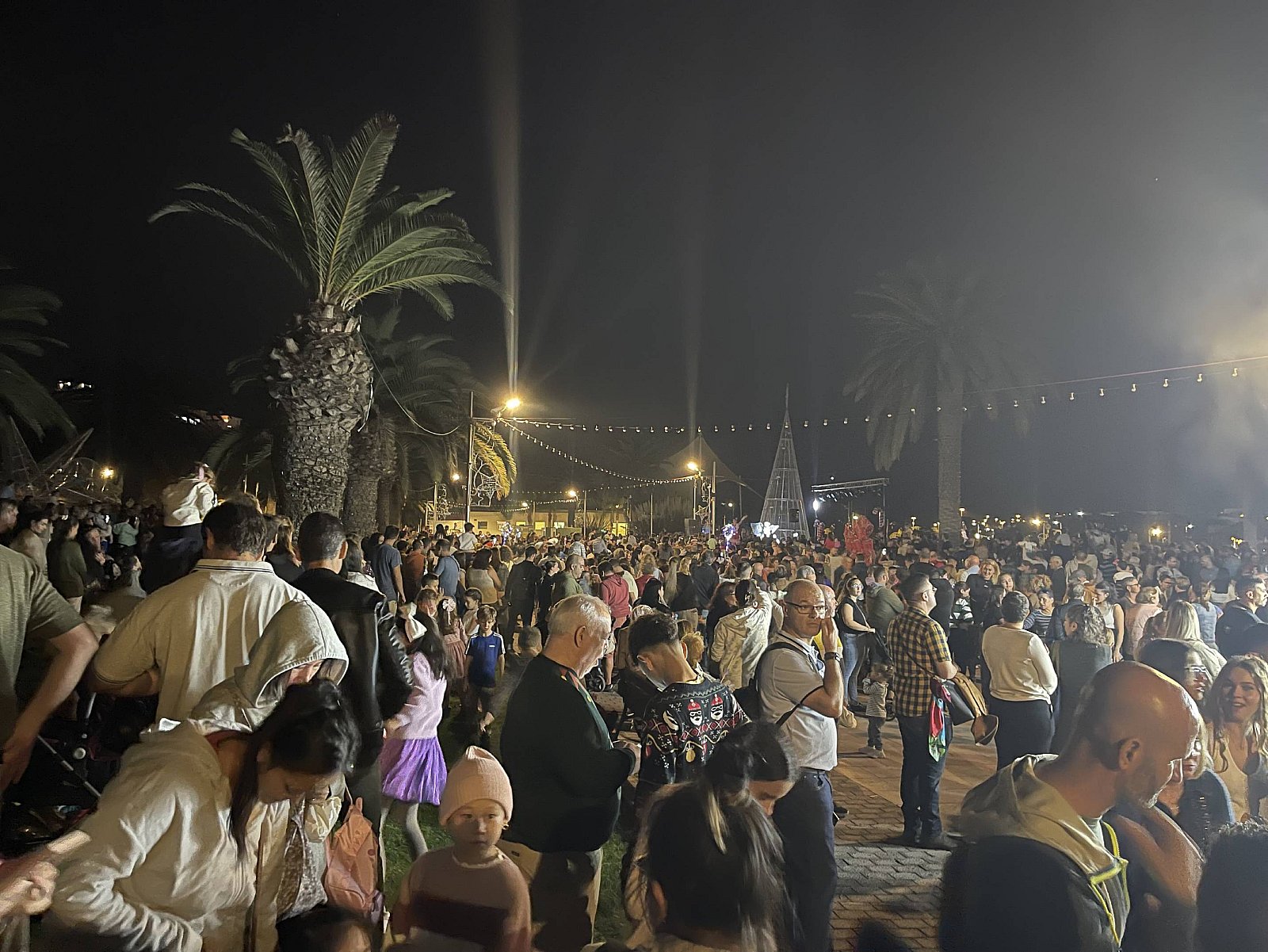 El Parque Urbano del Sur se ilumina  con el espíritu familiar de la Navidad