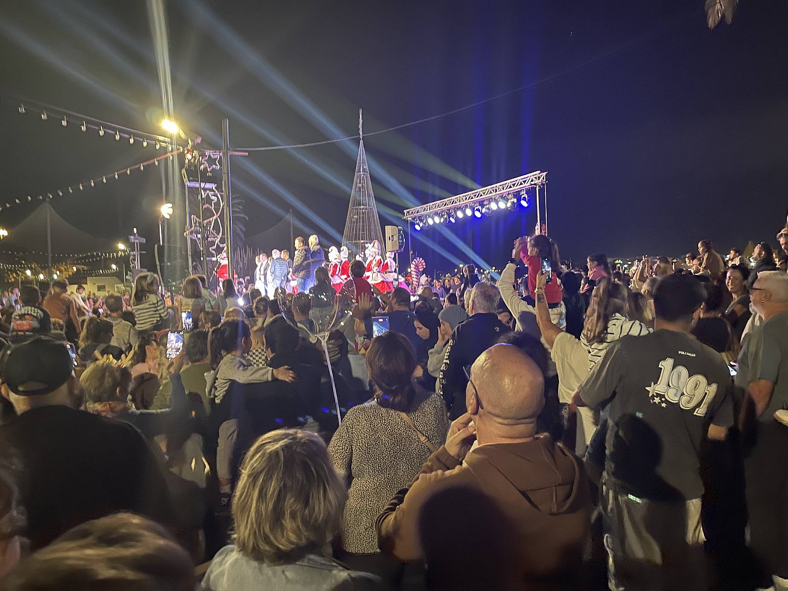 El Parque Urbano del Sur se ilumina  con el espíritu familiar de la Navidad