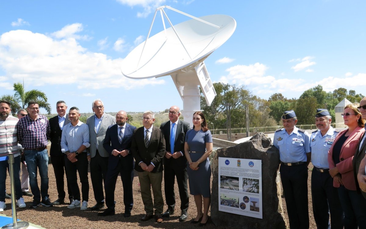                                 - La antena del Minisat-1 se convierte en monumento simbólico del papel pionero de Maspalomas en la exploración espacial