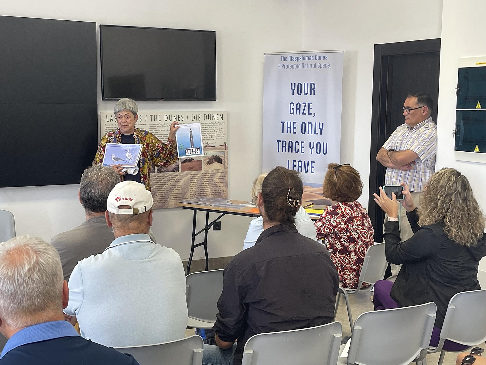 Maspalomas acoge la primera excursión científica por la Isla de los Grupos de Investigación Reconocidos de la ULPGC