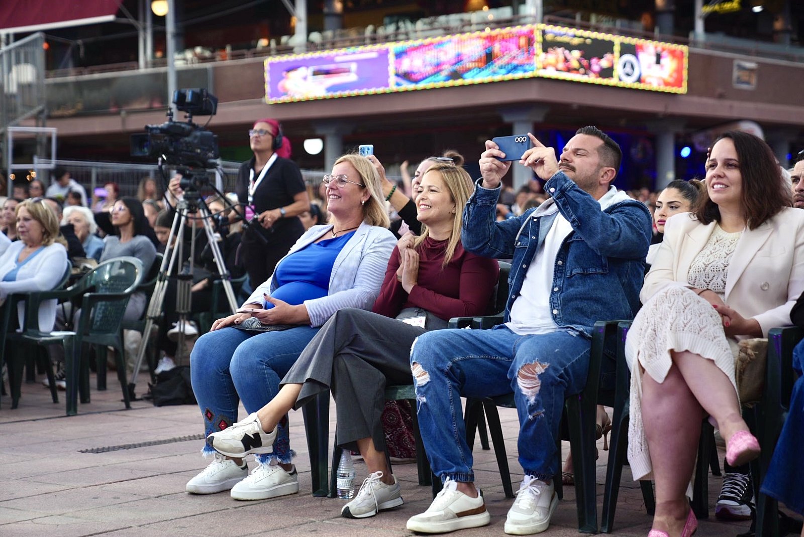 Exhibición de talento sureño en el Festival Coreográfico del Carnaval Internacional de Maspalomas 2025