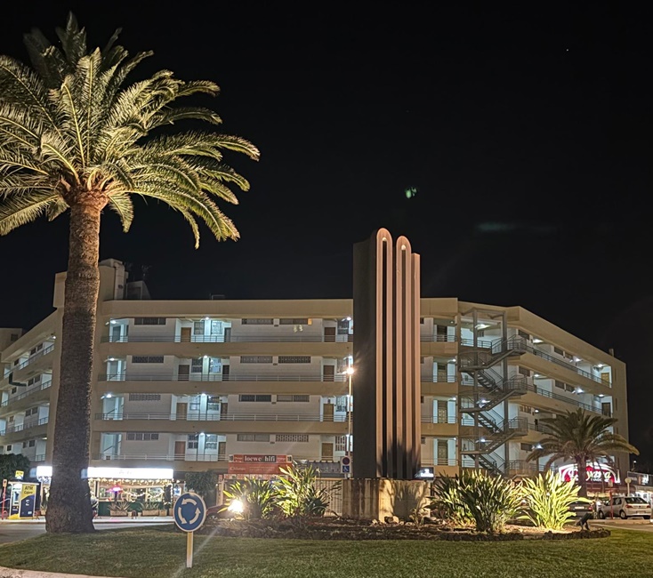 20251024 COM Rotonda en Playa del Ingles