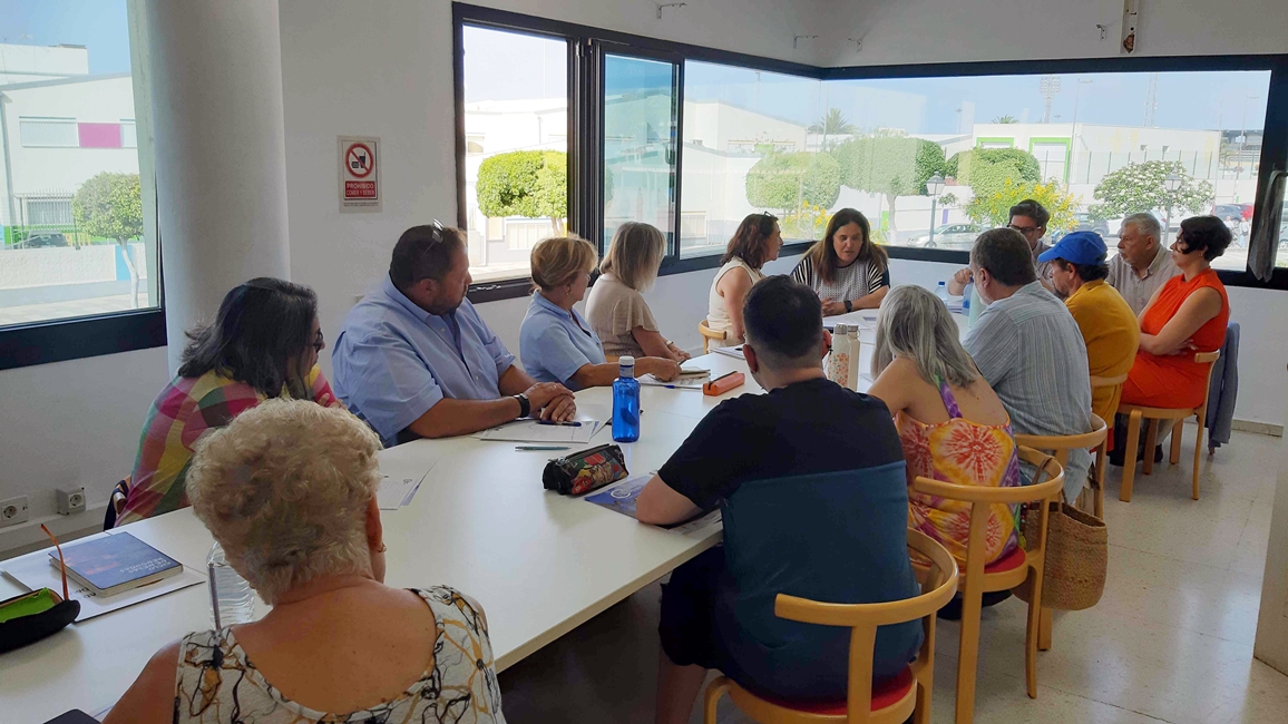 20250704_CUL_UVM_Asistentes_al_taller_de_escritura_y_expresión.jpg