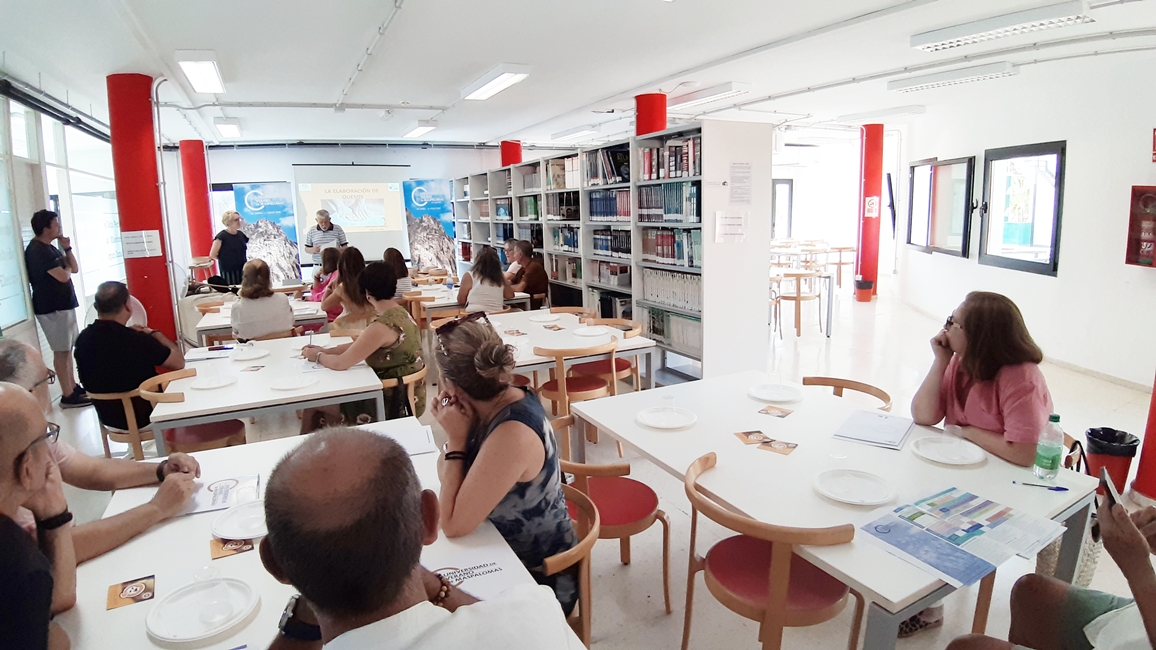20250711_CUL_UVM_Asistentes_al_taller_de_cata_de_quesos_canarios.jpg