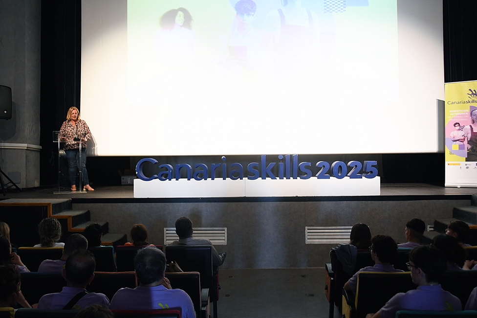 20250613 EDU ACTO DE ENTREGA DE LOS PREMIOS CANARIAS SKILLS 2025 04