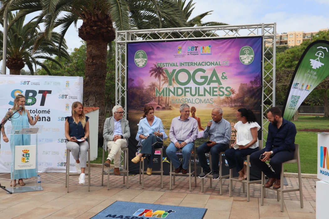 20260421 CUL ParqueSur Yoga02