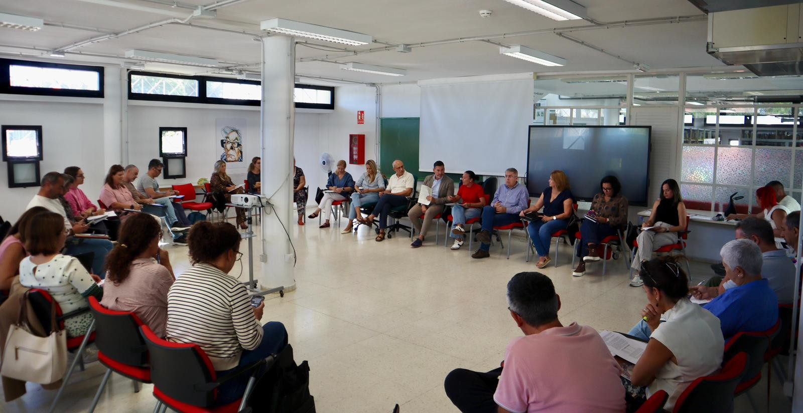 20251112_EDU_Reunion_Consejo_Claudia_01