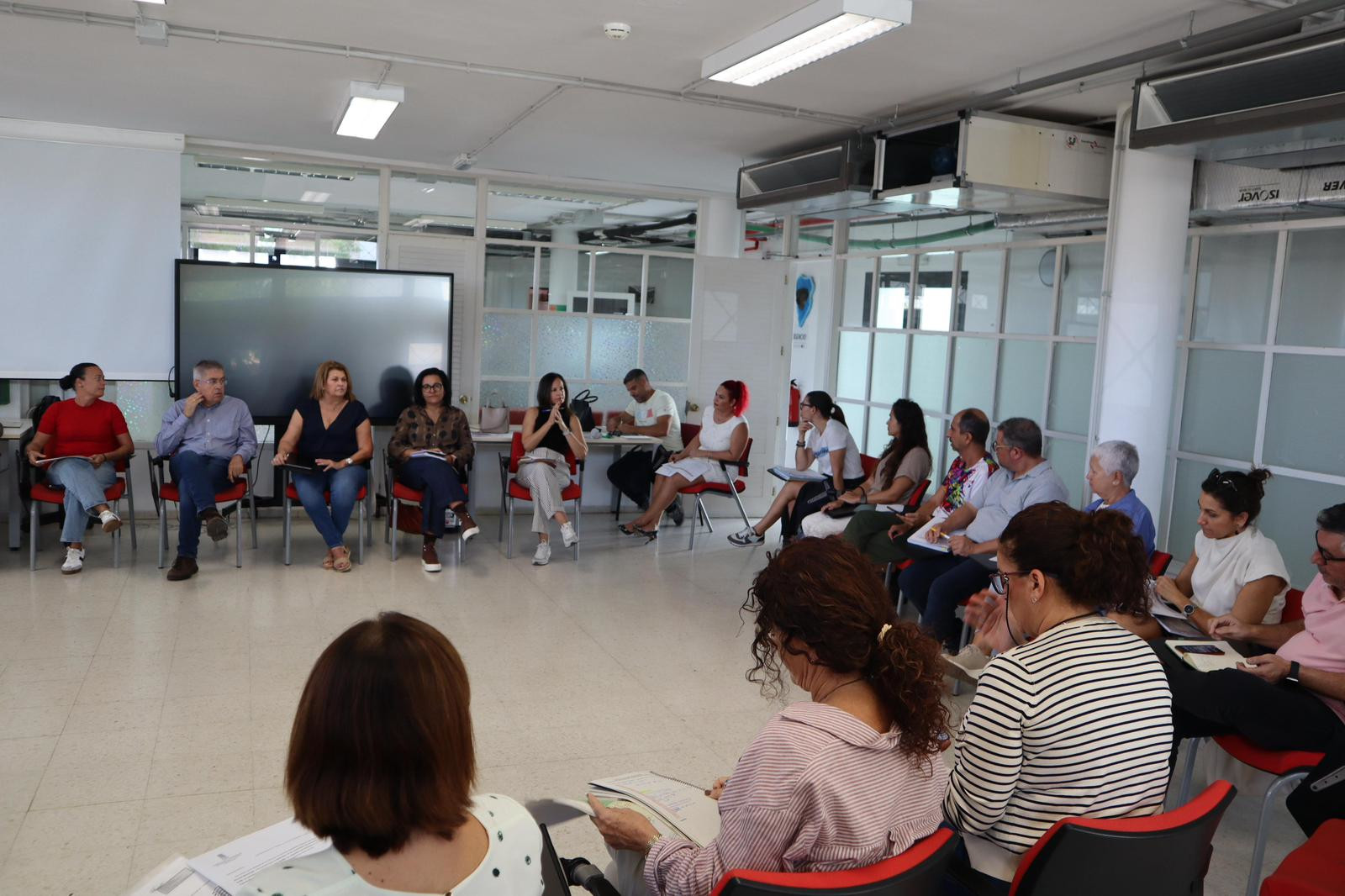 20251112_EDU_Reunion_Consejo_Claudia_02