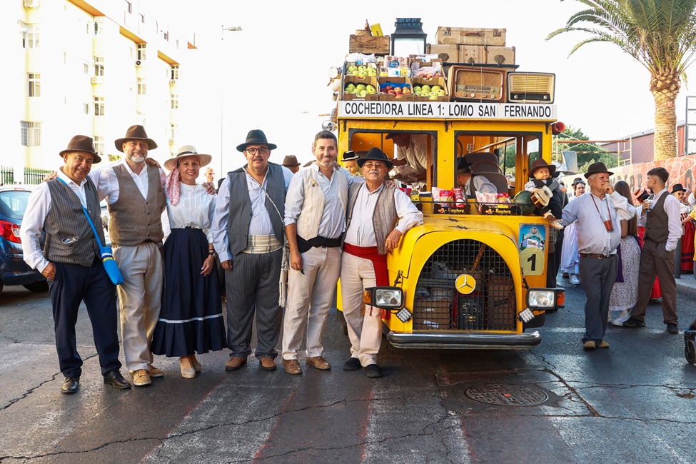 20250522_EyF_El_coche_dihora_un_habitual_en_la_romeria_de_San_Fernando.jpg