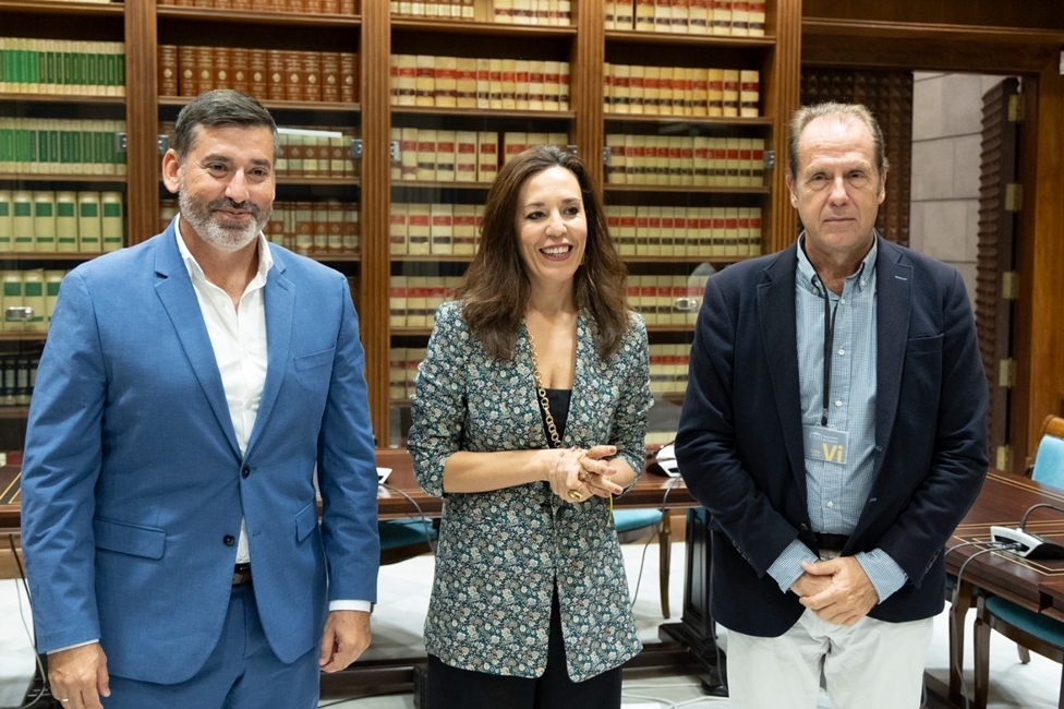 20251028_TUR_Jéssica_de_León_y_Alejandro_Marichal.jpg