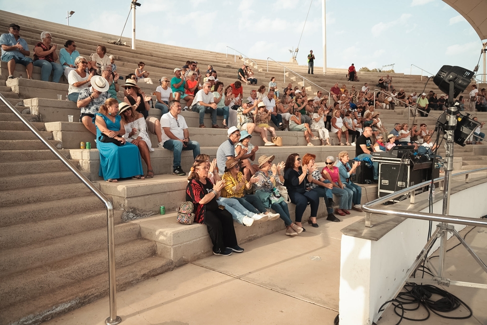 20260419 MY Tardeo Público en las gradas del Parque Sur